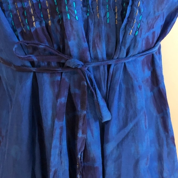 ⭐️ Tianello Embroidered Dress - Picture 5 of 8